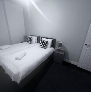 Cosy 2-Br Flat Near Salford Royal Apartment Manchester Exterior photo