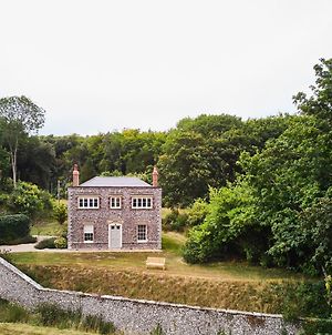 The Pheasantry Villa Chichester Exterior photo