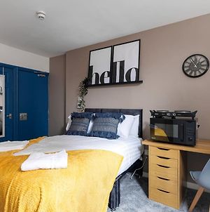City Centre Studio 2 With Kitchenette, Free Wifi And Smart Tv With Netflix By Yoko Property Middlesbrough Exterior photo