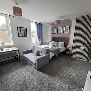 Blackpool Abode - Sunny Suite Apartment Exterior photo