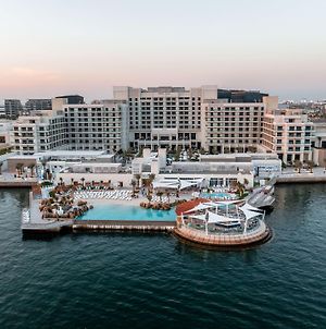 Hilton Abu Dhabi Yas Island Hotel Exterior photo