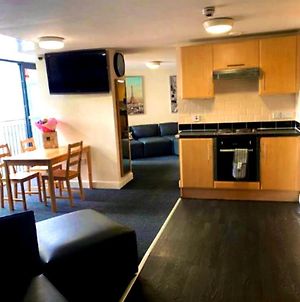 Room In Liverpool City Centre With Shared Kitchen And Lounge Exterior photo