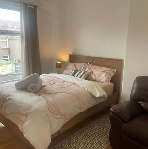 Adorable Double Room Middlesbrough Exterior photo