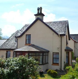 Oyo Inverour Guest House Fort William Exterior photo
