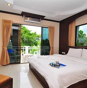 Maelarn Hotel Phuket Exterior photo