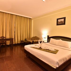 Hotel Shan Royal Chennai Exterior photo