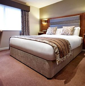 The Briar Court Hotel Huddersfield Room photo