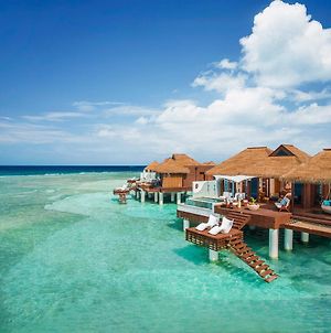 Sandals Royal Caribbean All Inclusive Resort & Private Island - Couples Only Montego Bay Exterior photo