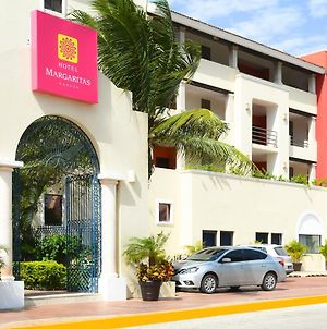 Hotel Margaritas Cancun Exterior photo