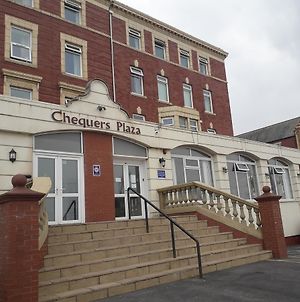 Chequers Plaza Hotel Blackpool Exterior photo