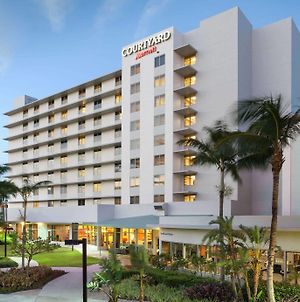 Courtyard By Marriott Miami Airport Hotel Exterior photo