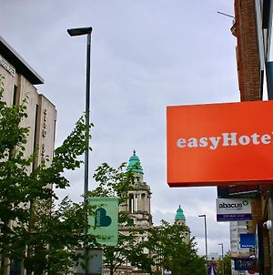 Easyhotel Belfast Exterior photo