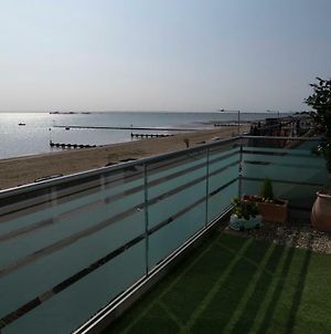 The Estuary View Apartment Thorpe Bay Exterior photo
