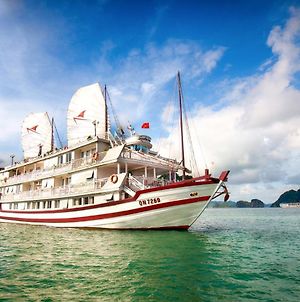 Signature Royal Halong Cruise Ha Long Exterior photo