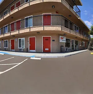 Econo Lodge Salinas Exterior photo