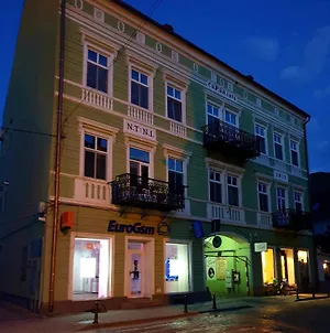 Sissy Vendeghaz Hotel Tirgu Secuiesc Exterior photo