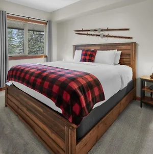 Newly Renovated Grizzly Lodge, Spacious 3Br 2Ba With Open Pool, Hot Tub Canmore Exterior photo