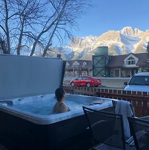 Solara Hotel Room With Pool-Hot Tub-Parking-Gym Canmore Exterior photo