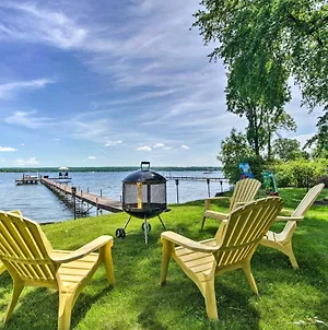 Lakefront Mayville Cottage With Dock And Grill! Exterior photo