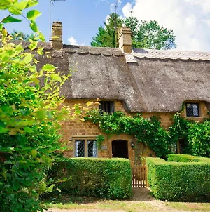 Lily Cottage Great Tew Exterior photo