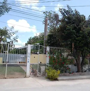 Villa Los Duendes Cancun Exterior photo