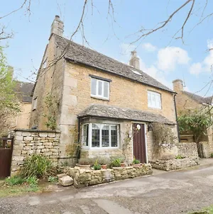 Tuesday Cottage Bourton-on-the-Water Exterior photo