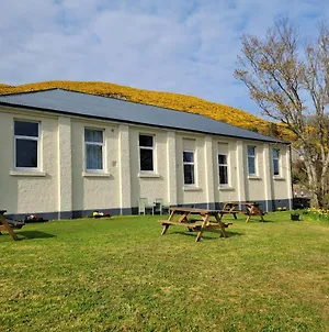 Helmsdale Lodge Hostel - All Rooms En-Suite Exterior photo