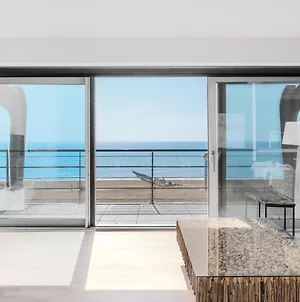 Modern Beach Apartment Lancing Exterior photo
