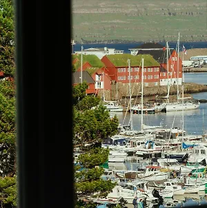 5 Bedroom Penthouse Apartment / Downtown / Marina Torshavn Exterior photo