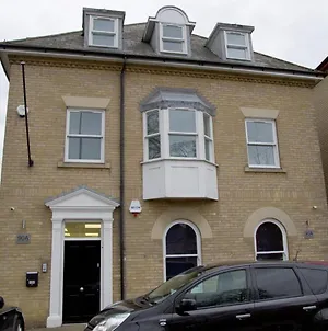 Remarkable 2-Bed Apartment In Chelmsford Exterior photo