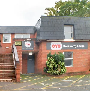 Oyo Dayz Away Lodge Kingswinford Exterior photo