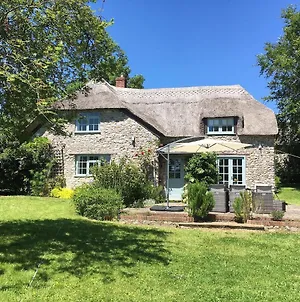 The Old Farmhouse Villa Chardstock Exterior photo