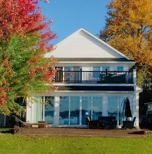 The Mitten Luxury On Gun Lake, Mi Middleville Exterior photo