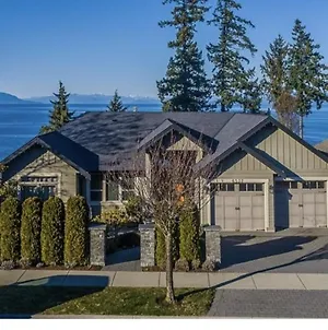 Beauty Oceanside Property In North Nanaimo Exterior photo