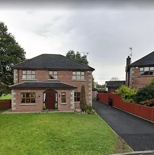 Large Private Detached Home Dungiven Exterior photo
