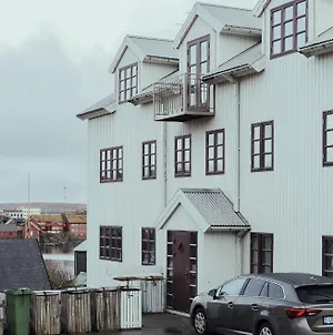 Apartments - 10 Min Walk From City Center Torshavn Exterior photo