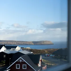 New 2 Bedroom Apt - Ocean And Mountain View Torshavn Exterior photo