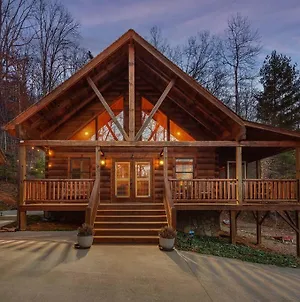 Fully Stocked Cabin Retreat W/ Game Room & Pond! Marion Exterior photo