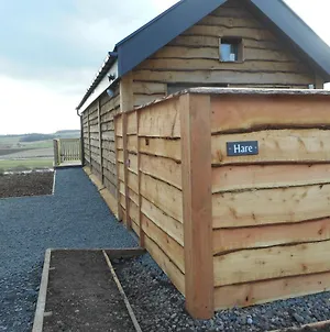 Hare Lodge With Hot Tub Cupar Exterior photo