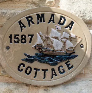 Armada Cottage Charlbury Exterior photo