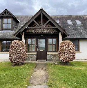 Holly Tree Lodge With Sauna Near Glenshee Blairgowrie and Rattray Exterior photo