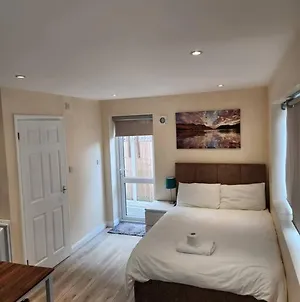 Beautiful Private En-Suite Room With Its Own Entry Bexleyheath Exterior photo