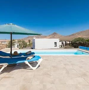 Casa Marisa With Heated Pool & Garden Villa Tindaya Exterior photo