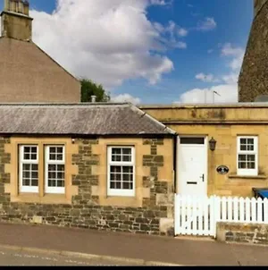 Crossways Cottage Quirky 2 Bedroom Cottage In Central Location Peebles Exterior photo