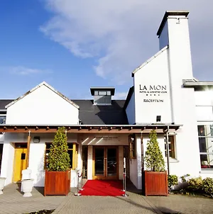 La Mon Hotel & Country Club Castlereagh Exterior photo