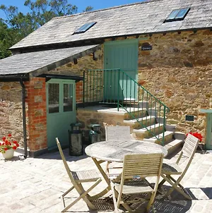 Granary At Trewerry Cottages - Away From It All, Close To Everywhere Newquay  Exterior photo